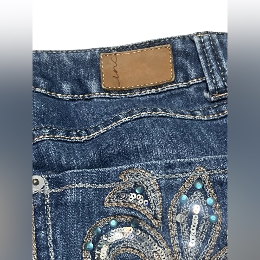Inc Denim Size 4 Curvy Fit Boot Leg Jeans Pants Denim Stretch 32 Inseam - Picture 7 of 9